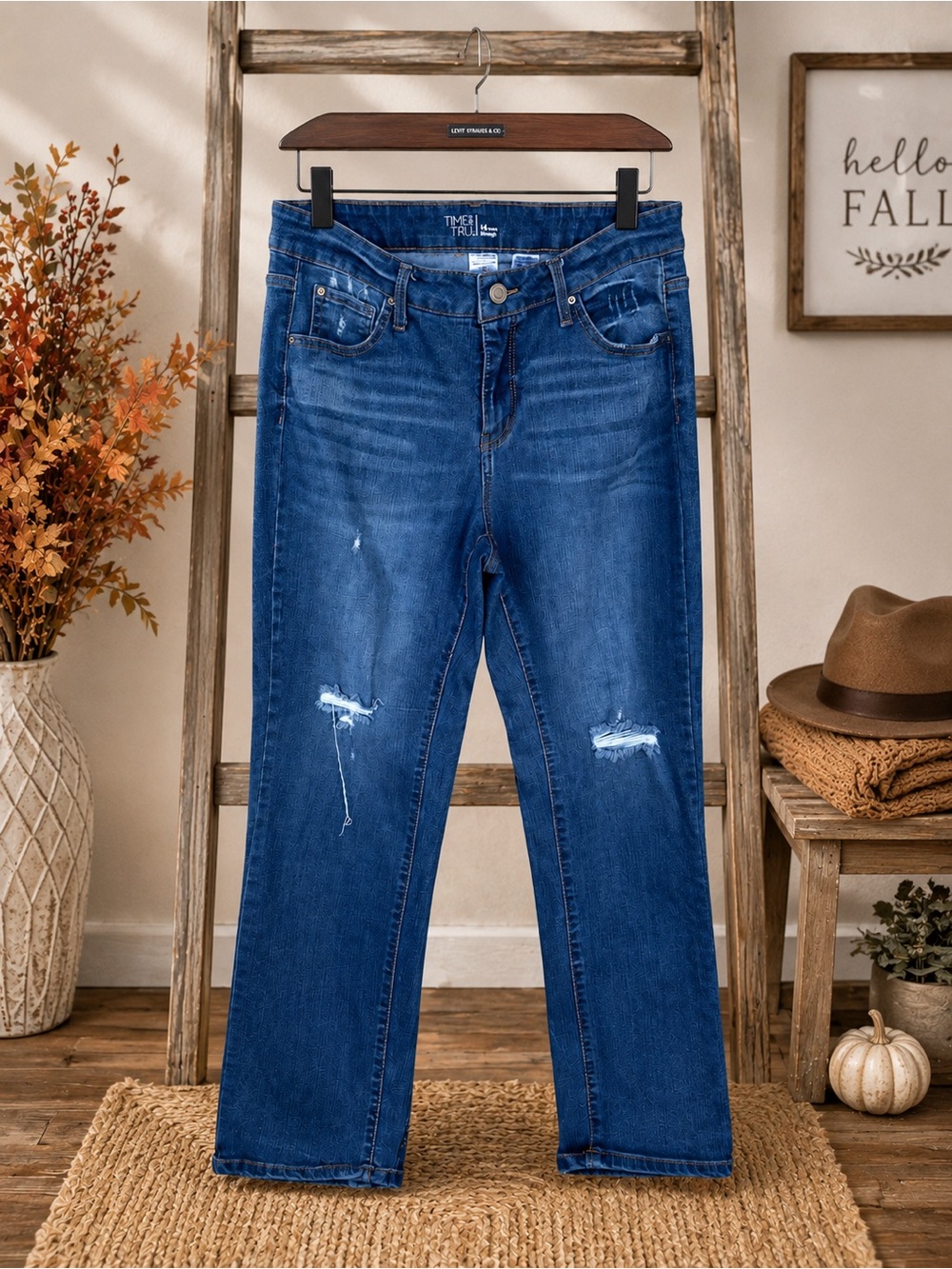 Time and Tru Straight Jeans – Women’s Size 14 Petite